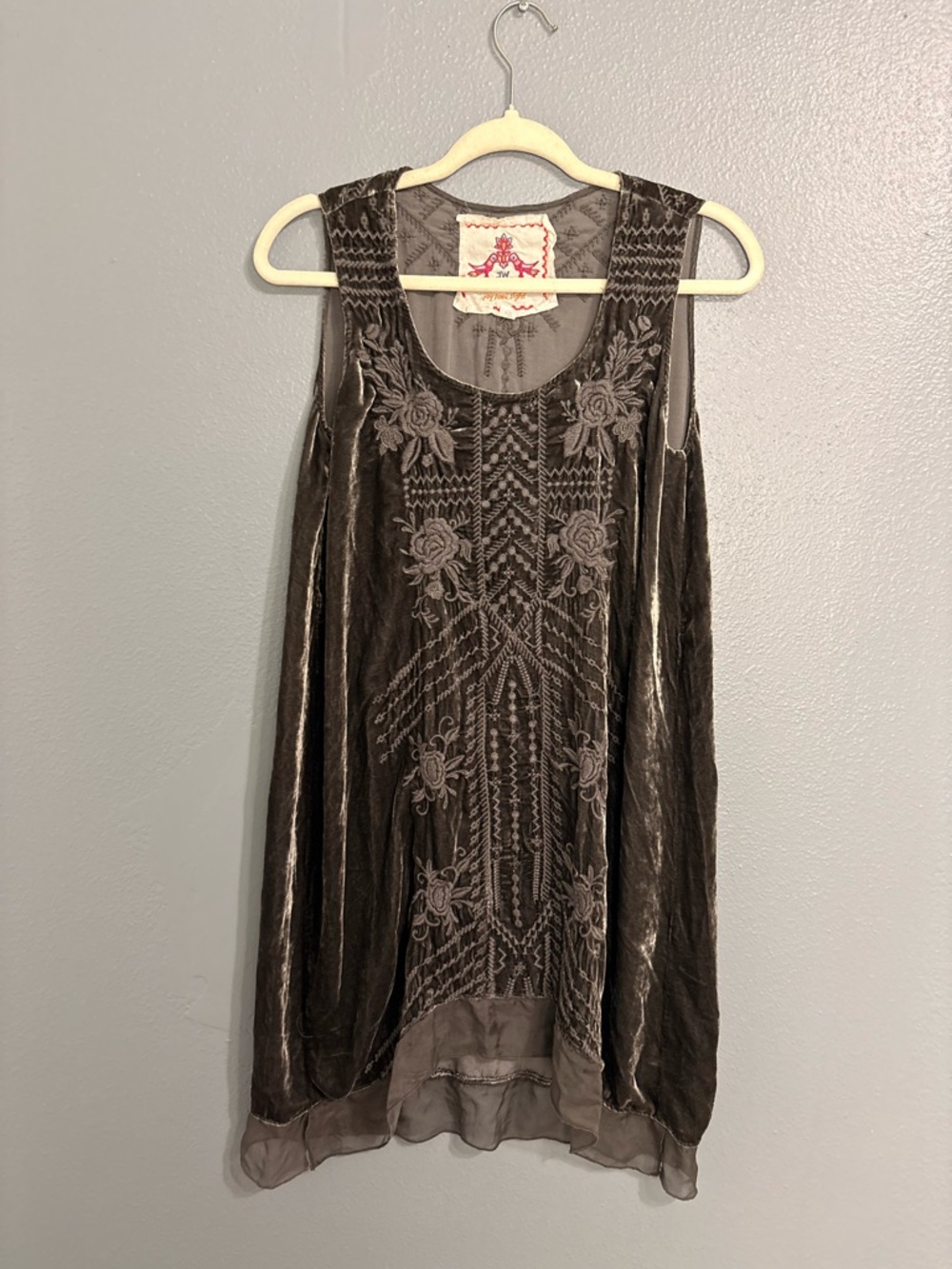 Johnny was Velvet Embroidered Scoop Neck Tunic - Gray